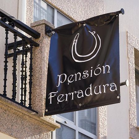 Pension Ferradura Melide Bagian luar foto