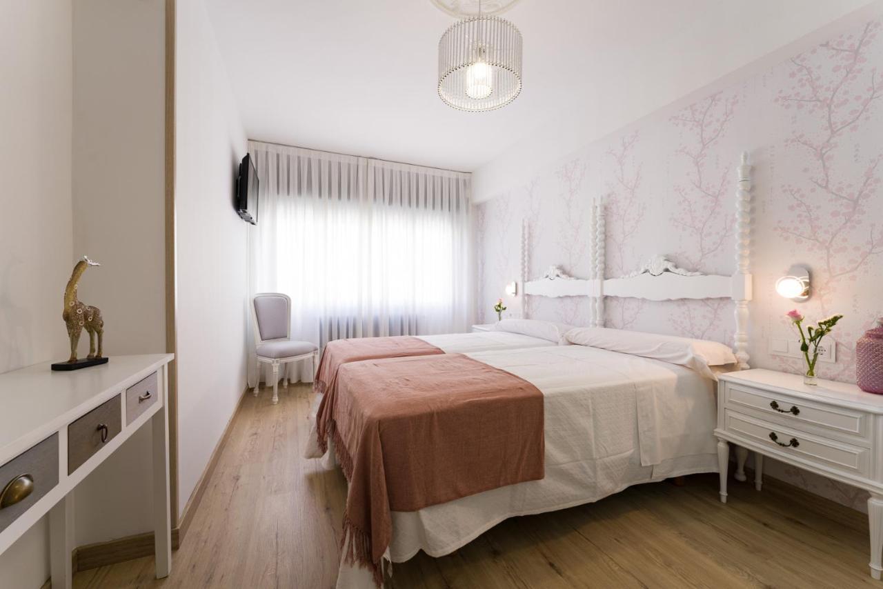 Pension Ferradura Melide Bagian luar foto