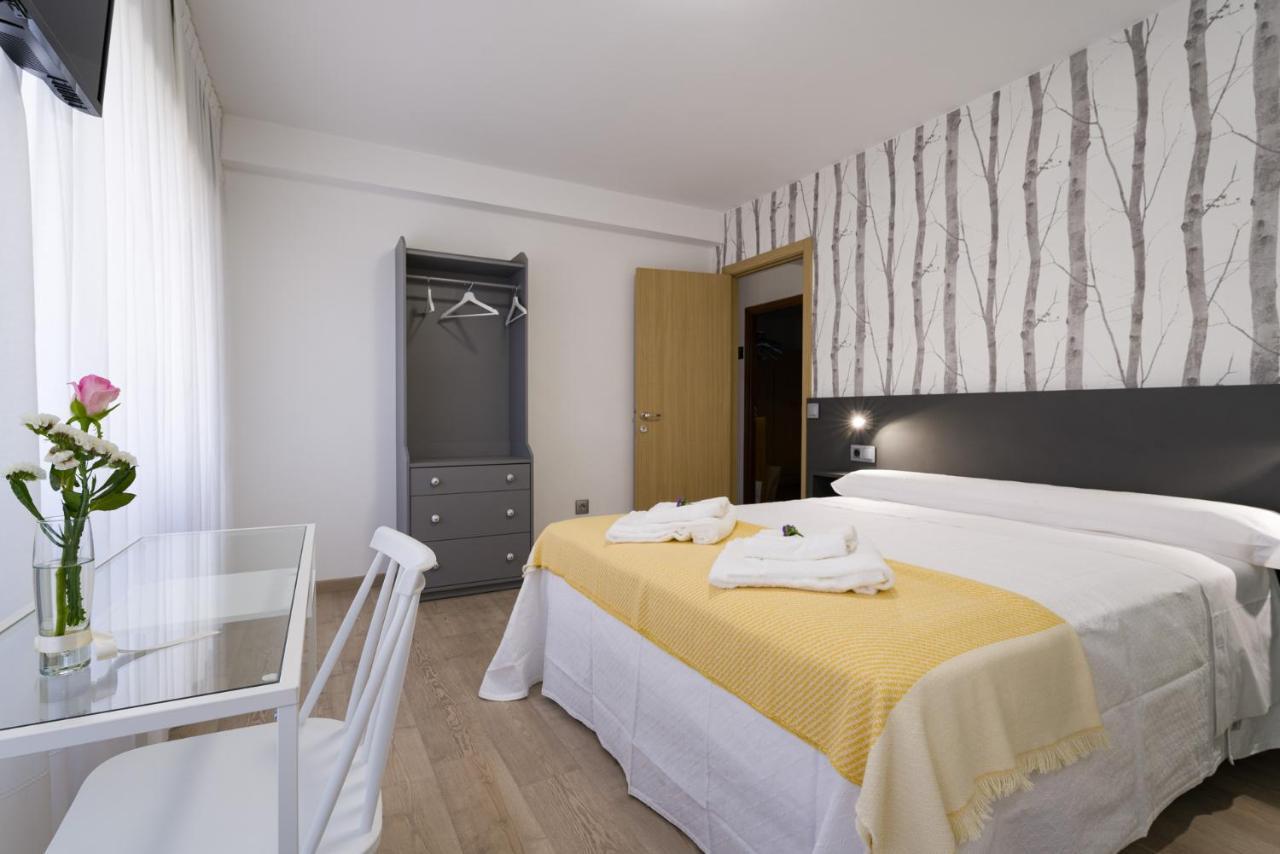 Pension Ferradura Melide Bagian luar foto