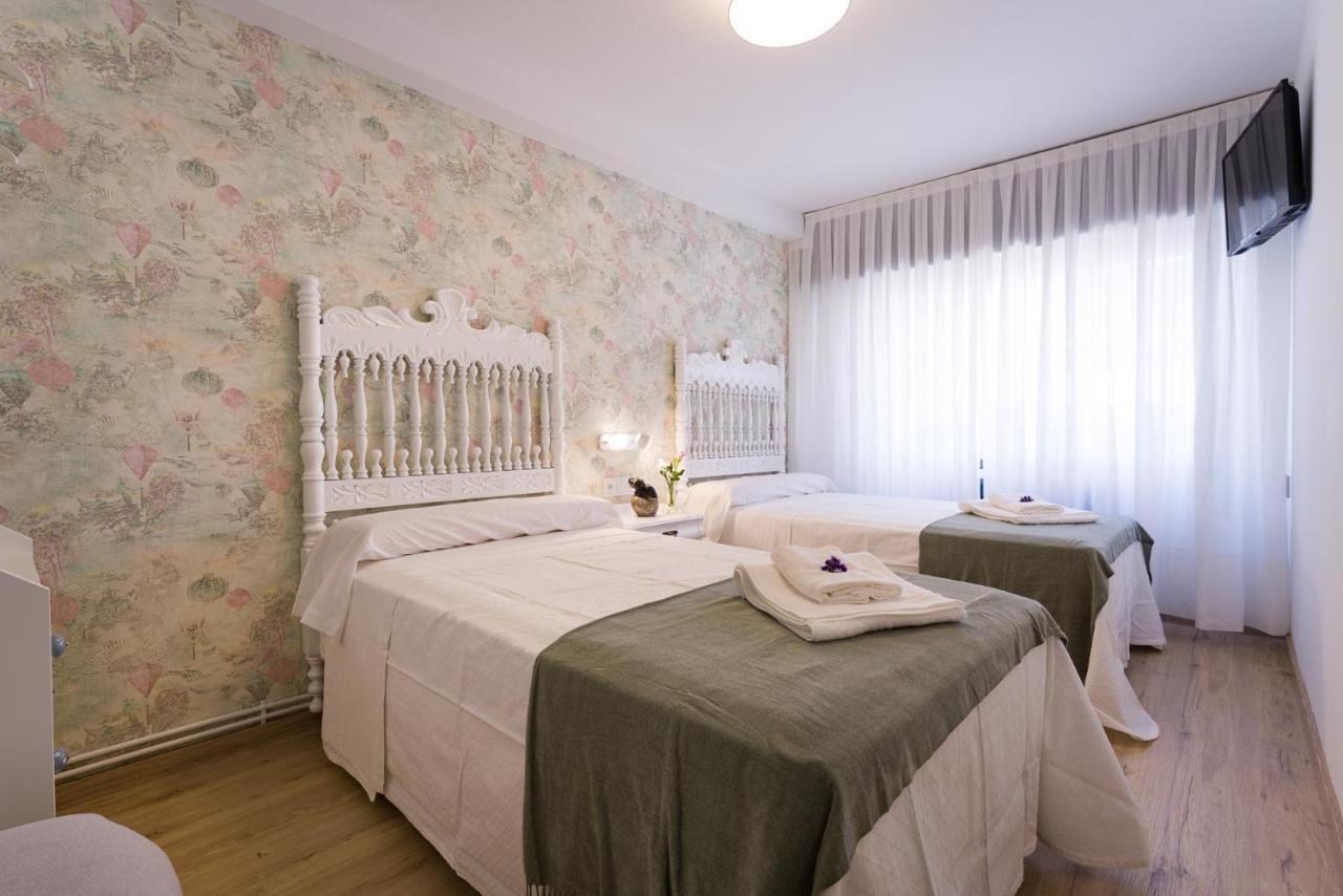 Pension Ferradura Melide Bagian luar foto